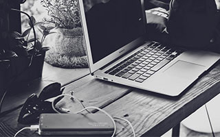 工作可以聚集 娱乐为何不可？内少搞8天大趴有理？