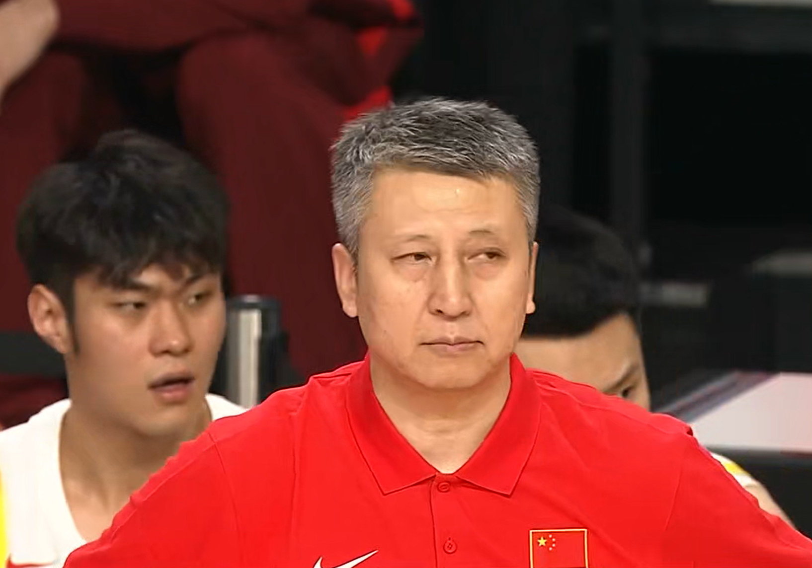 世界杯高清直播入口-压力山大！男篮2连胜，更衣室有1人在哭泣，郭士强前来安慰